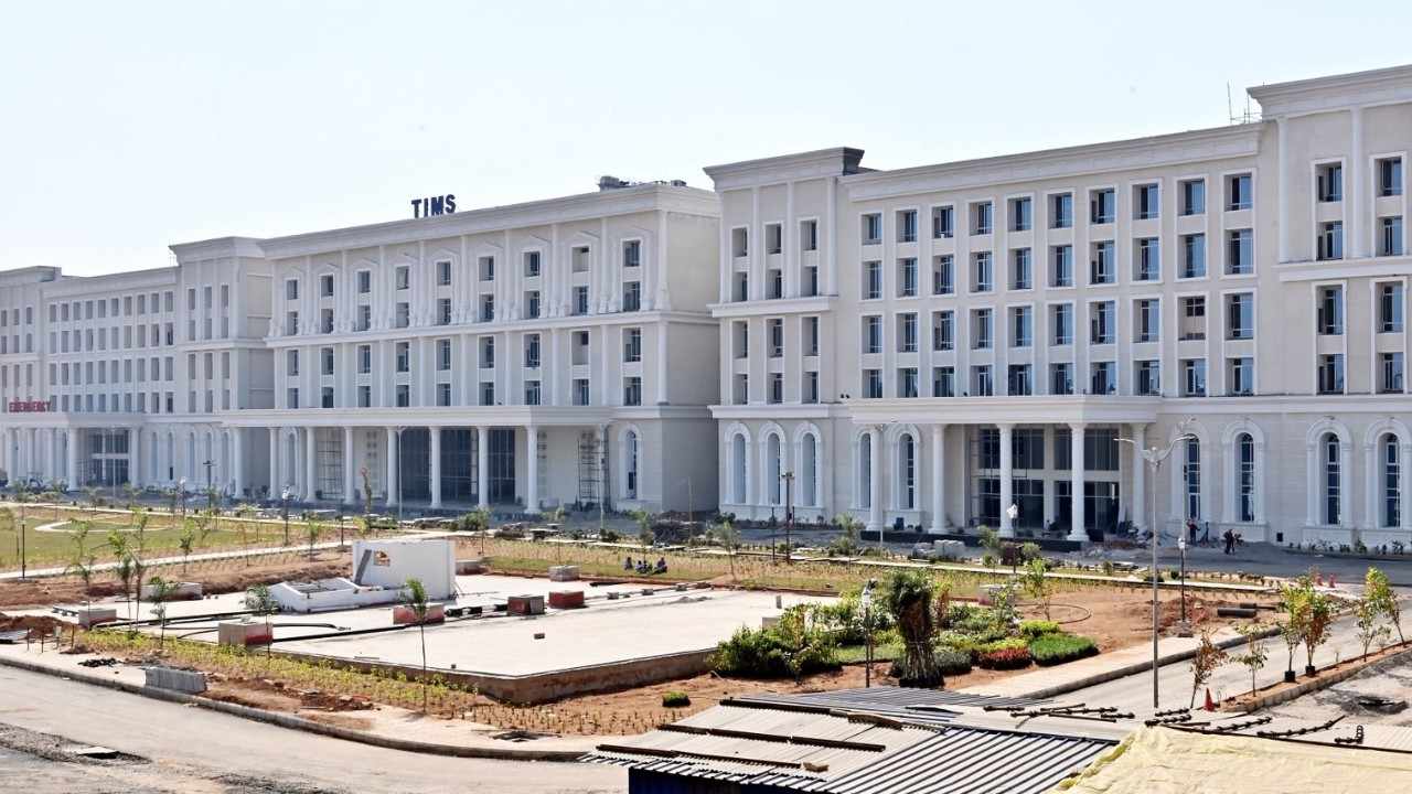 hyderabad-1082-bed-advanced-government-hospital-sanathnagar