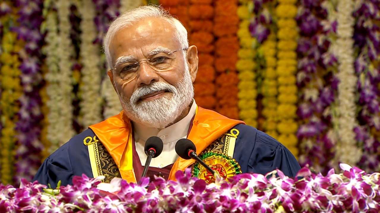 pm-modi-message-iit-delhi-graduates-changing-world